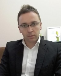 Dr Dragan Adamović