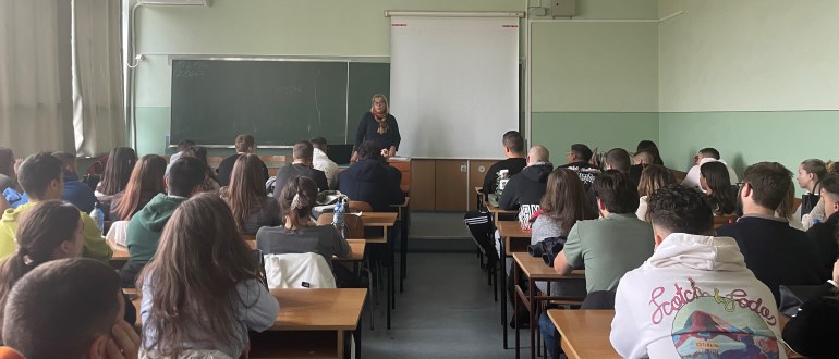 Stručnjaci UKCS održali predavanje studentima o bezbednosti i zdravlju na radu
